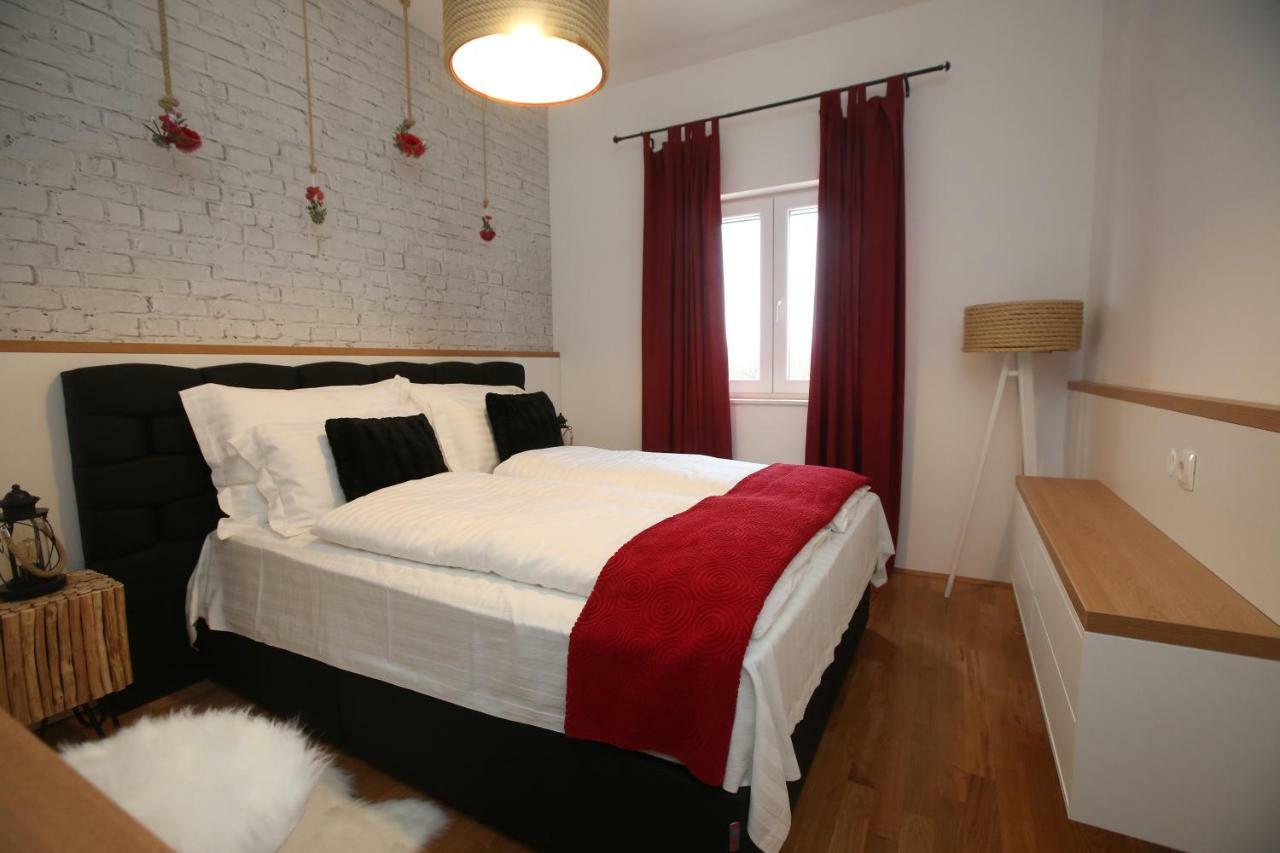 Apartman Delux Brkic Leilighet Lozovac Eksteriør bilde