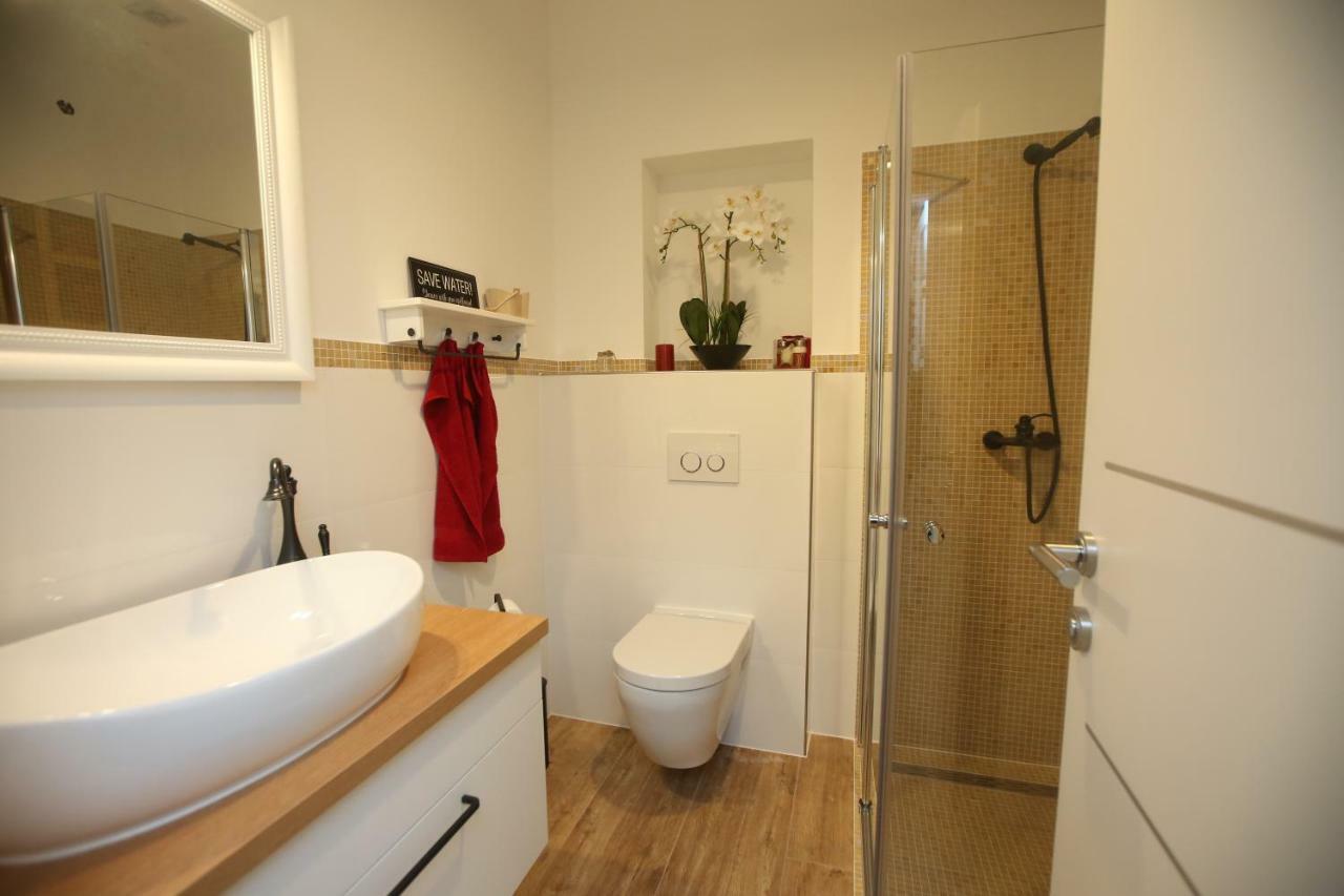 Apartman Delux Brkic Leilighet Lozovac Eksteriør bilde